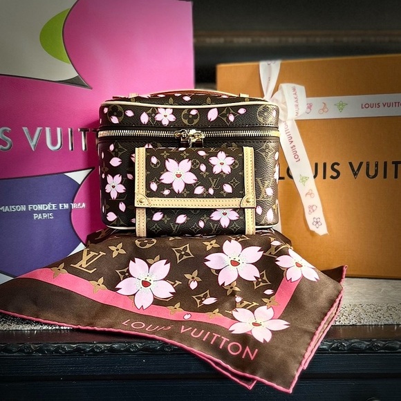 Louis Vuitton LV x TM Cherry Blossom Collection - Picture 4 of 16